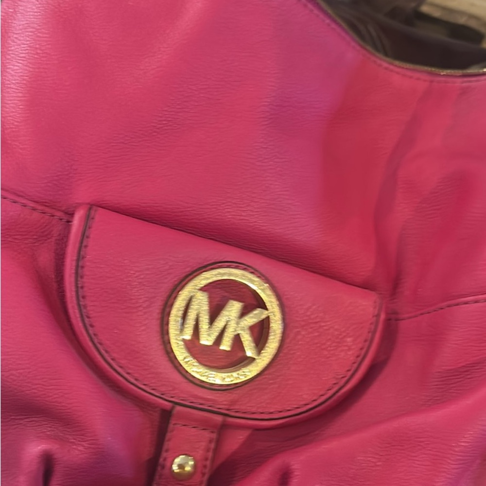 Michael Kors Pink Leather Shoulder Bag - Picture 2 of 2